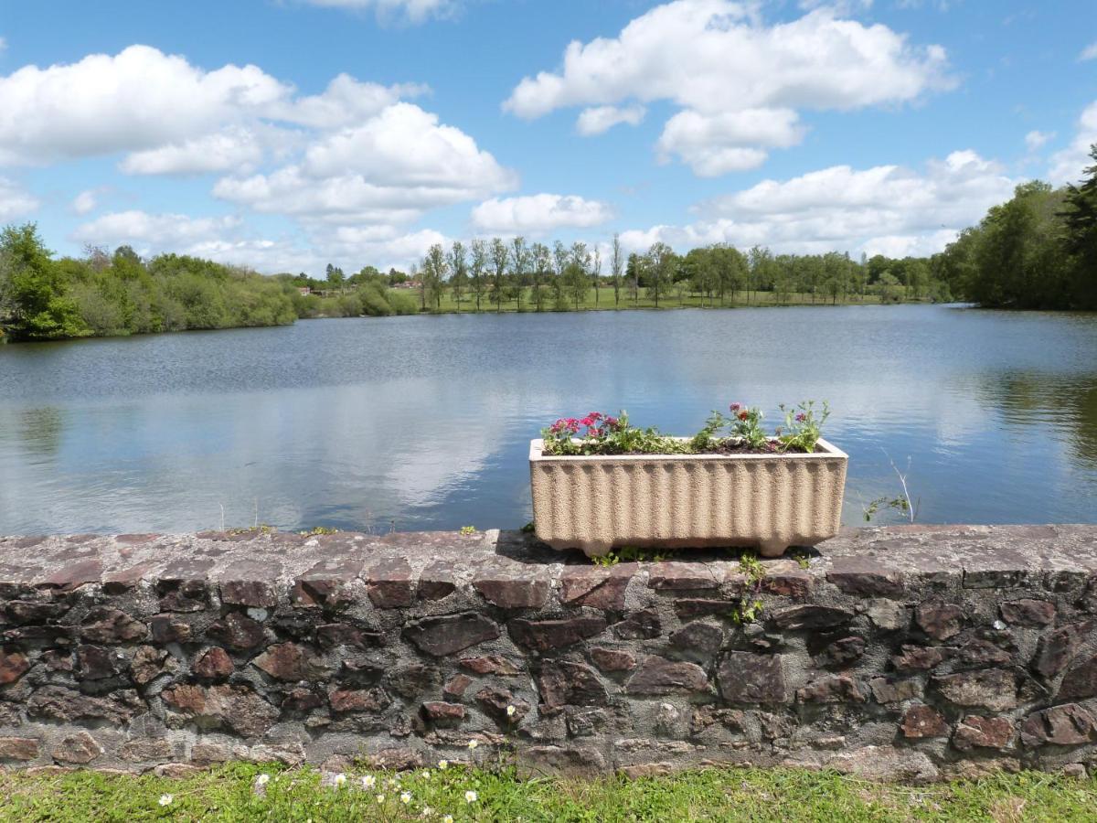 Domaine Des Hameaux Du Lac - Bg Saint-Pardoux-lʼOrtigier Extérieur photo