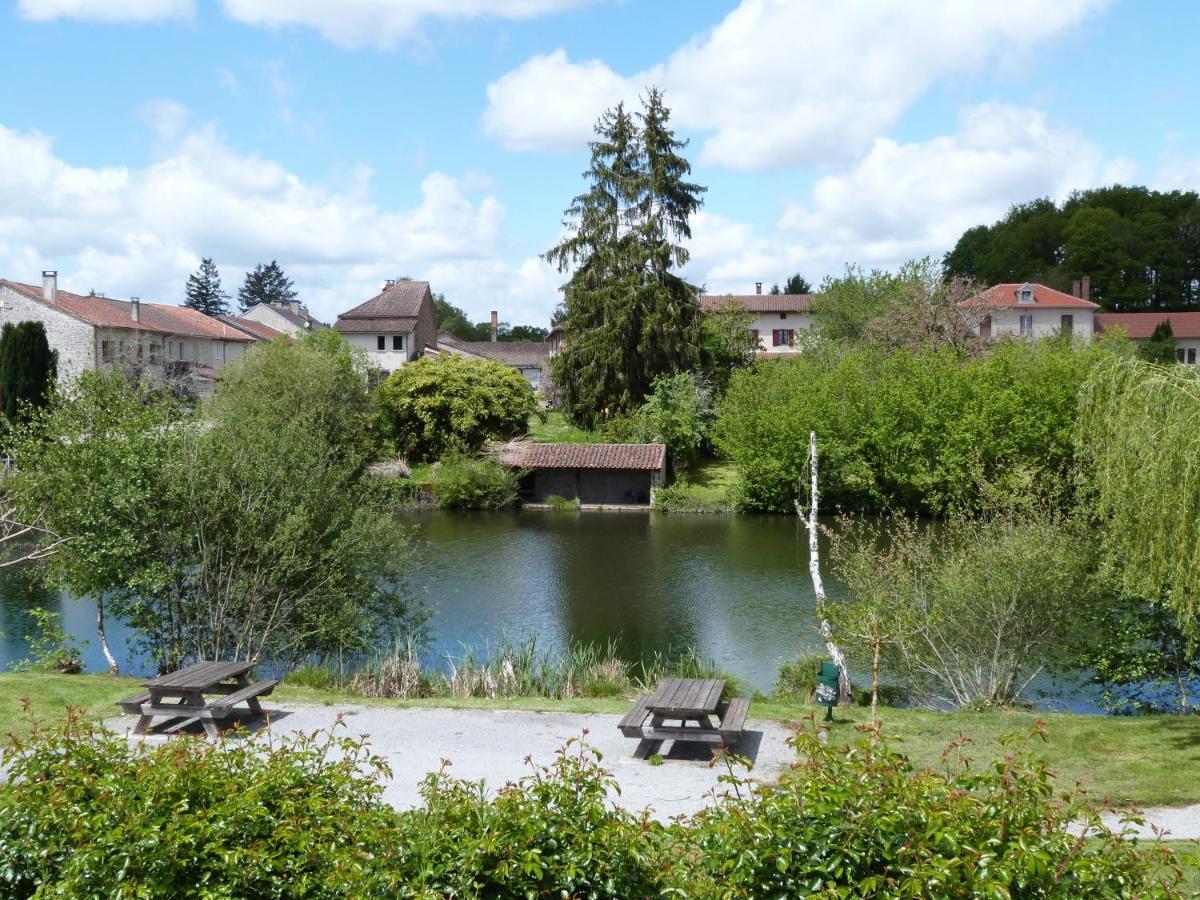 Domaine Des Hameaux Du Lac - Bg Saint-Pardoux-lʼOrtigier Extérieur photo